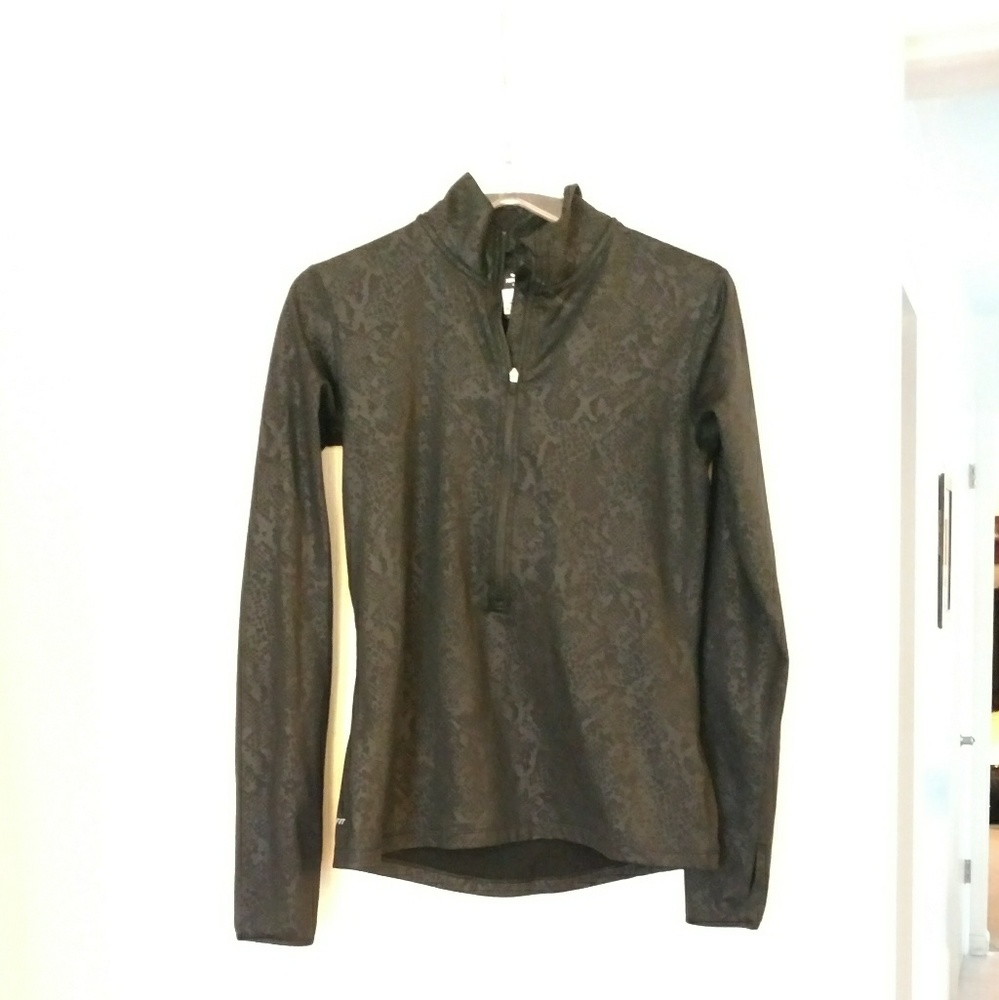 Nike pro dri-fit pull over